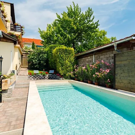 Casa Montana Apartment Balatonalmádi