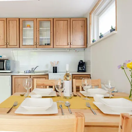 Casa Montana Apartment Balatonalmadi