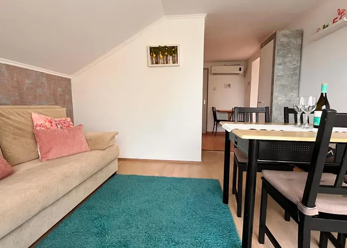 Casa Montana Apartment Balatonalmadi